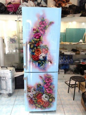 Краски для аэрографии на холодильнике цветы