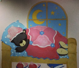 детская спальня, роспись предметов интерьера красками exmix